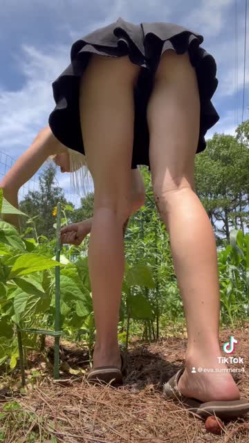 petite skirt outdoor tiktok pawg nsfw blonde xxx video