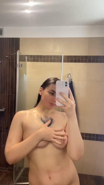 tits solo amateur natural tits bouncing tits homemade porn video