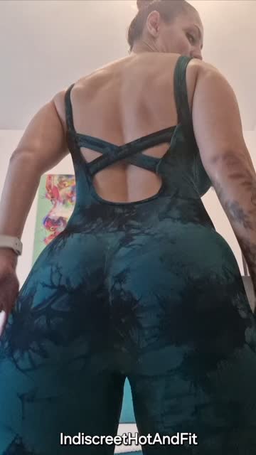 milf big ass yoga pants cougar sex video