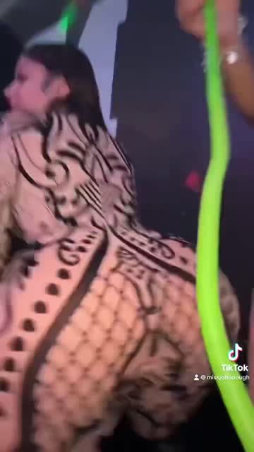 dancer babe babes dance latina sexy ass 