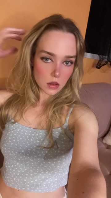 blonde cute babe hot video