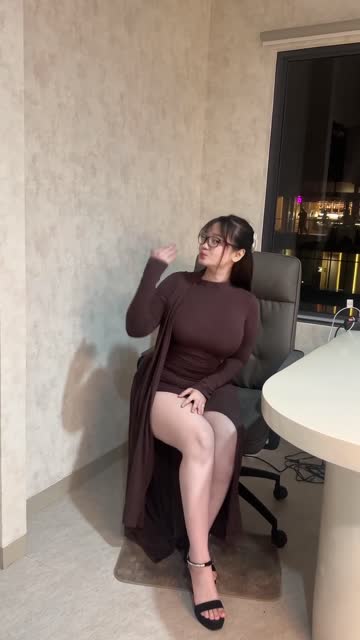 big tits busty tits nsfw video