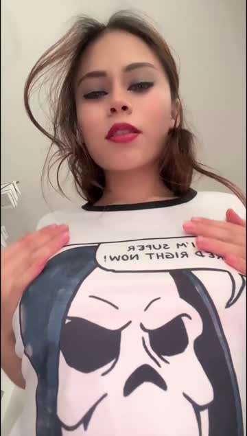 brunette latina solo xxx video