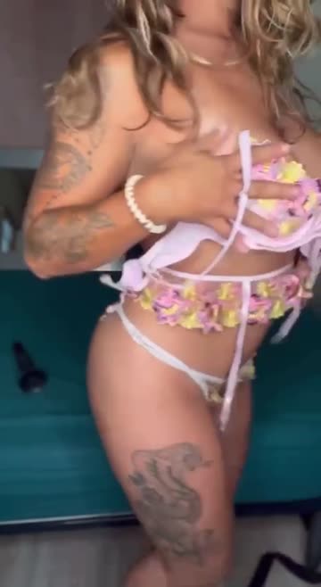 amateur big tits ass hot video