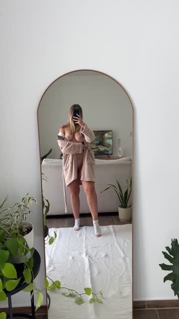 curvy slimthick boobs nsfw video