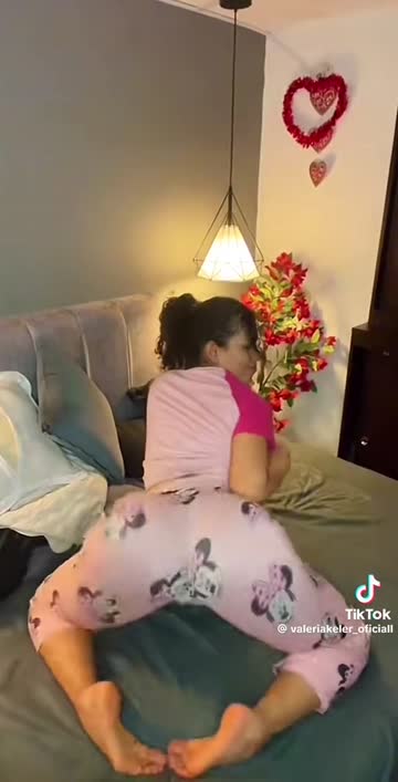 amateur ass big tits 