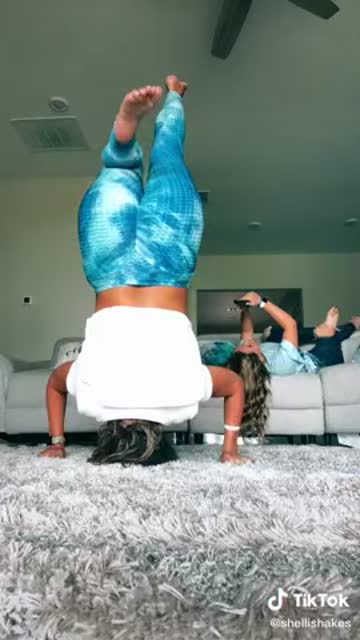 shaking jiggling milf booty yoga pants mom sex video