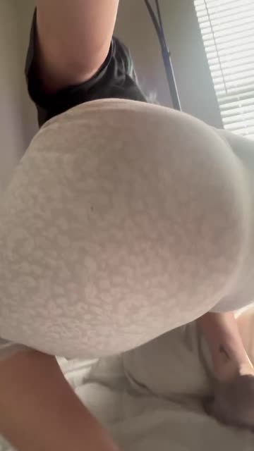 amateur ass big tits 