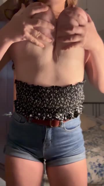 natural tits big tits huge tits r/asiansgonewild brunette nsfw video