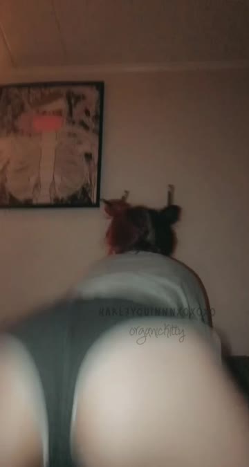 bouncing ass twerking 