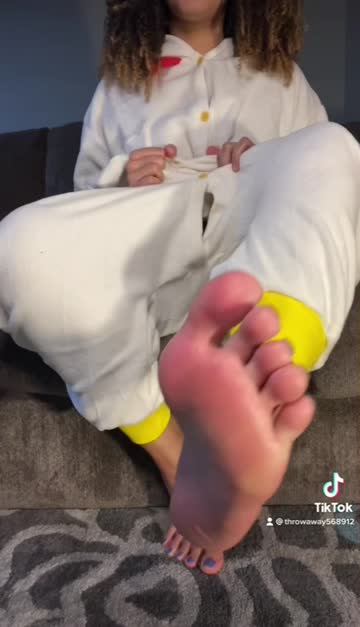 milf pussy feet sex video