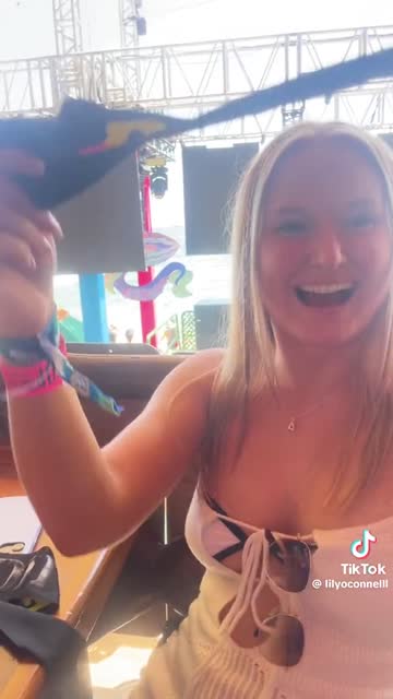 twerking big ass spring break petite ass blonde beach xxx video