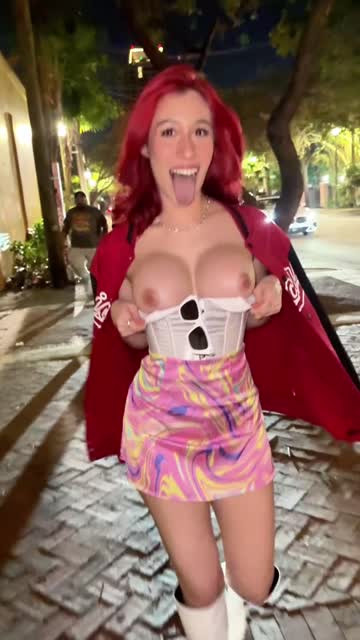 exhibitionist public flashing nsfw video