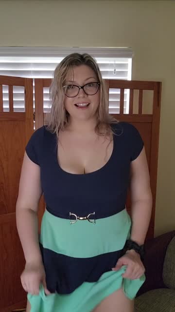 flashing milf amateur nsfw video