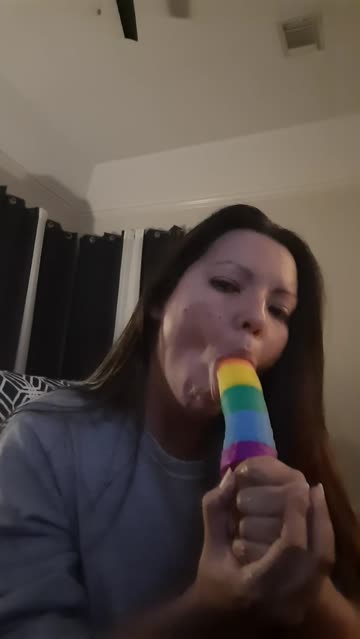 huge dildo hd deepthroat free porn video