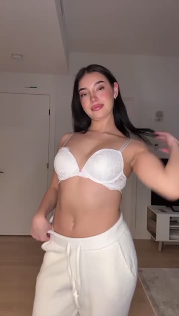 cumshot amateur teen tits 
