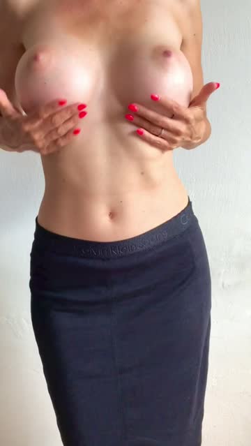 fitness women big tits belly button muscular girl hot video