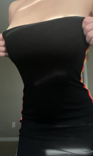 bouncing tits boobs titty drop porn video