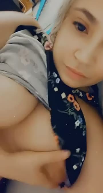 pretty boobs babe hot video
