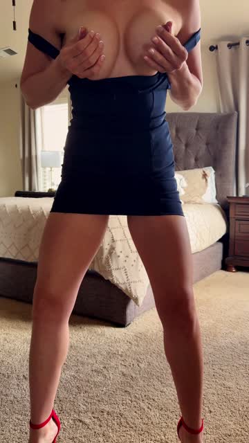 busty booty boobs tits 