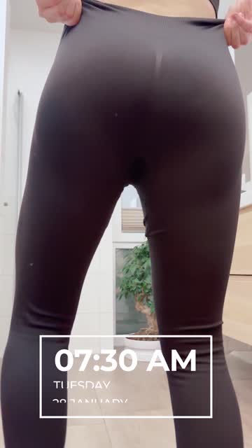onlyfans big ass teen butt plug buttplug submission submissive 
