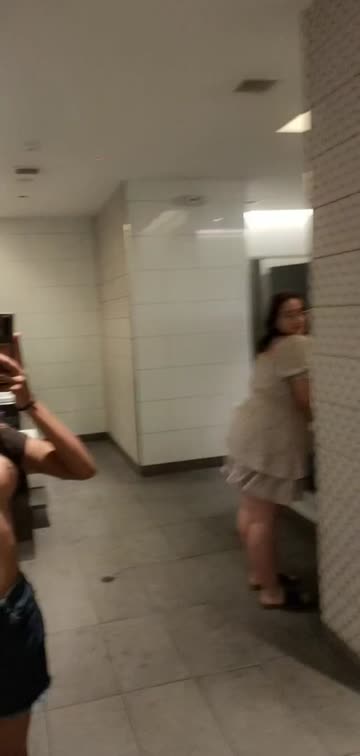 flashing r/caughtpublic tits bathroom friends toilet sex video