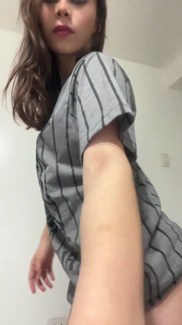 solo latina brunette porn video