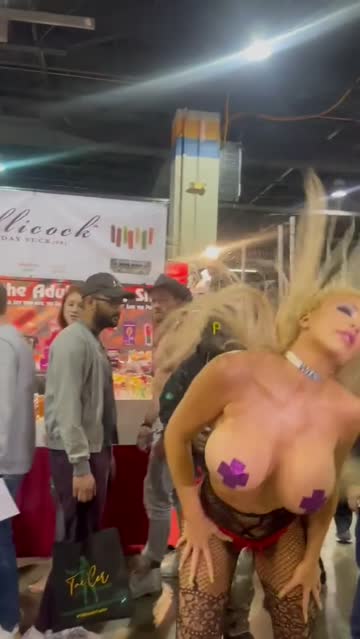 milf naked nicolette shea blonde tits free porn video