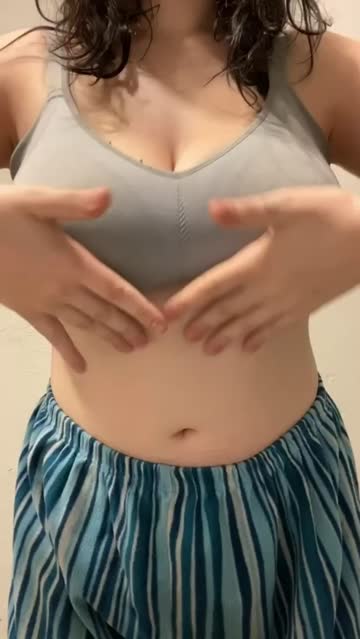flashing bra titty drop sex video