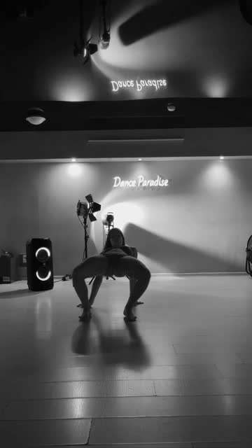 twerking dance dancer nsfw video