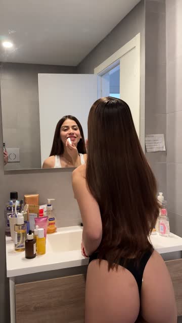 latina solo brunette sex video