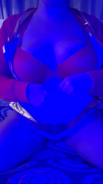 natural tits milf big tits 