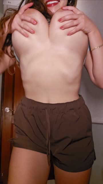 tit worship huge tits squeezing shaking nsfw video