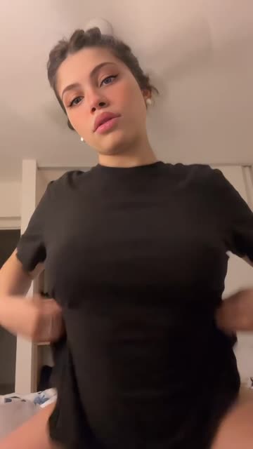 tits latina teen nsfw video