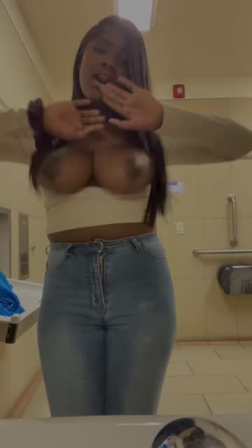bouncing tits amateur teen boobs hot video