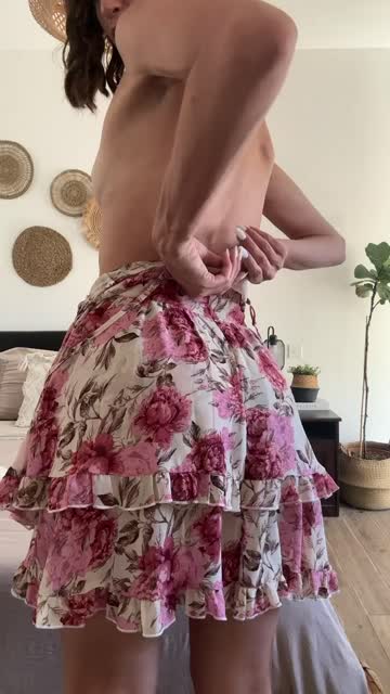 amateur brunette ass 