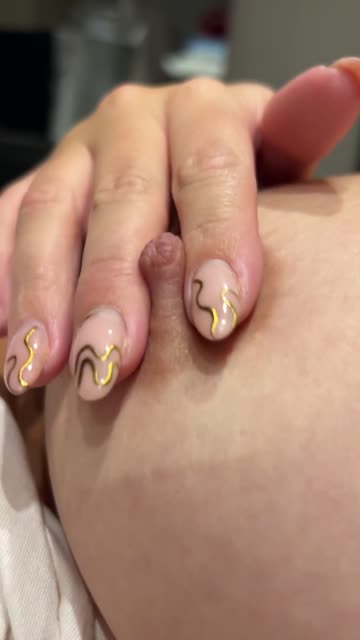 onlyfans natural tits areolas hot video