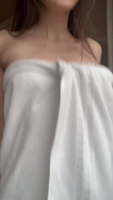 bouncing tits nipples boobs 