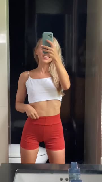 blonde camel toe yoga pants 18 years old free porn video