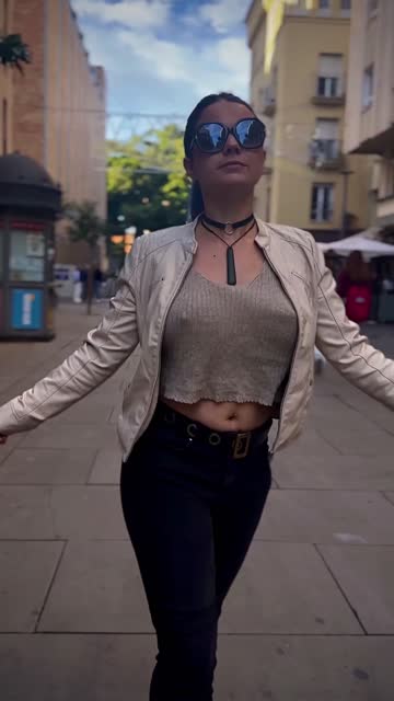 bouncing tits big tits bouncing braless tits pokies public sex video