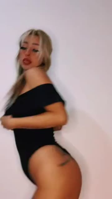 doll 18 years old blonde porn video