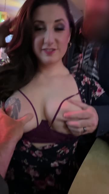 r/caughtpublic huge tits pawg hotwife amateur free porn video