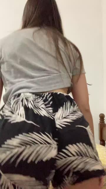 twerking ass teasing 