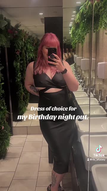 bathroom big tits nipples boobs dress tattooed xxx video