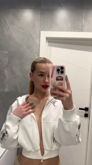 teen cute petite 