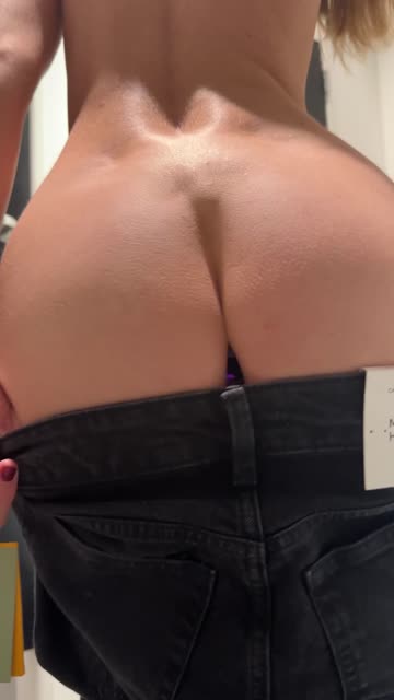 butt plug changing room plugged xxx video