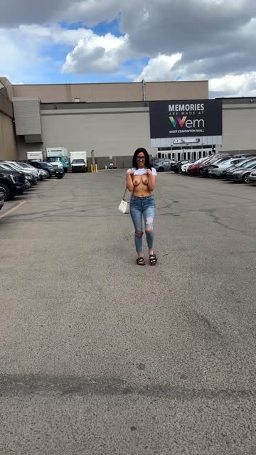 onlyfans brunette natural tits solo hot video