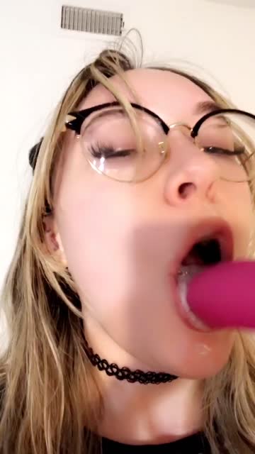 tongue sloppy anime glasses porn video