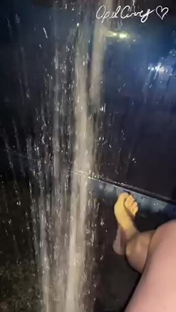 pee squirt exhibitionist porn video