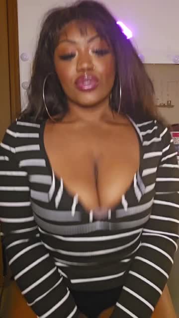 amateur ebony solo big tits busty bouncing tits hot video